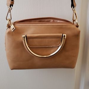 NWOT Cute light brown side bag purse